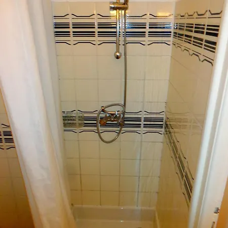 Heliopolis F28 - 4 Personnes Apartment *